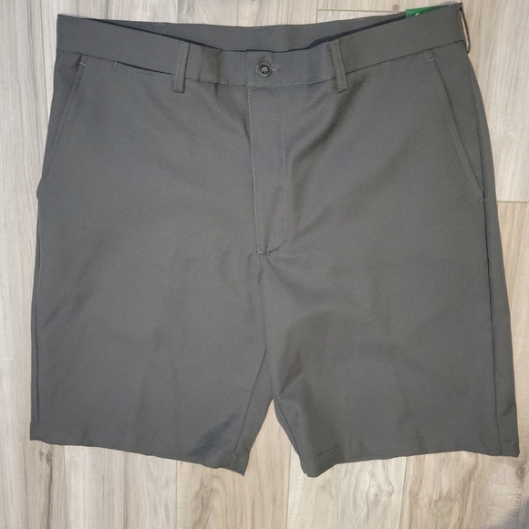 Ben Hagan Other - NWOT Ben Hagan Golf Performance Shorts Mens 36 Active Flat Front‎ Gray Shorts.